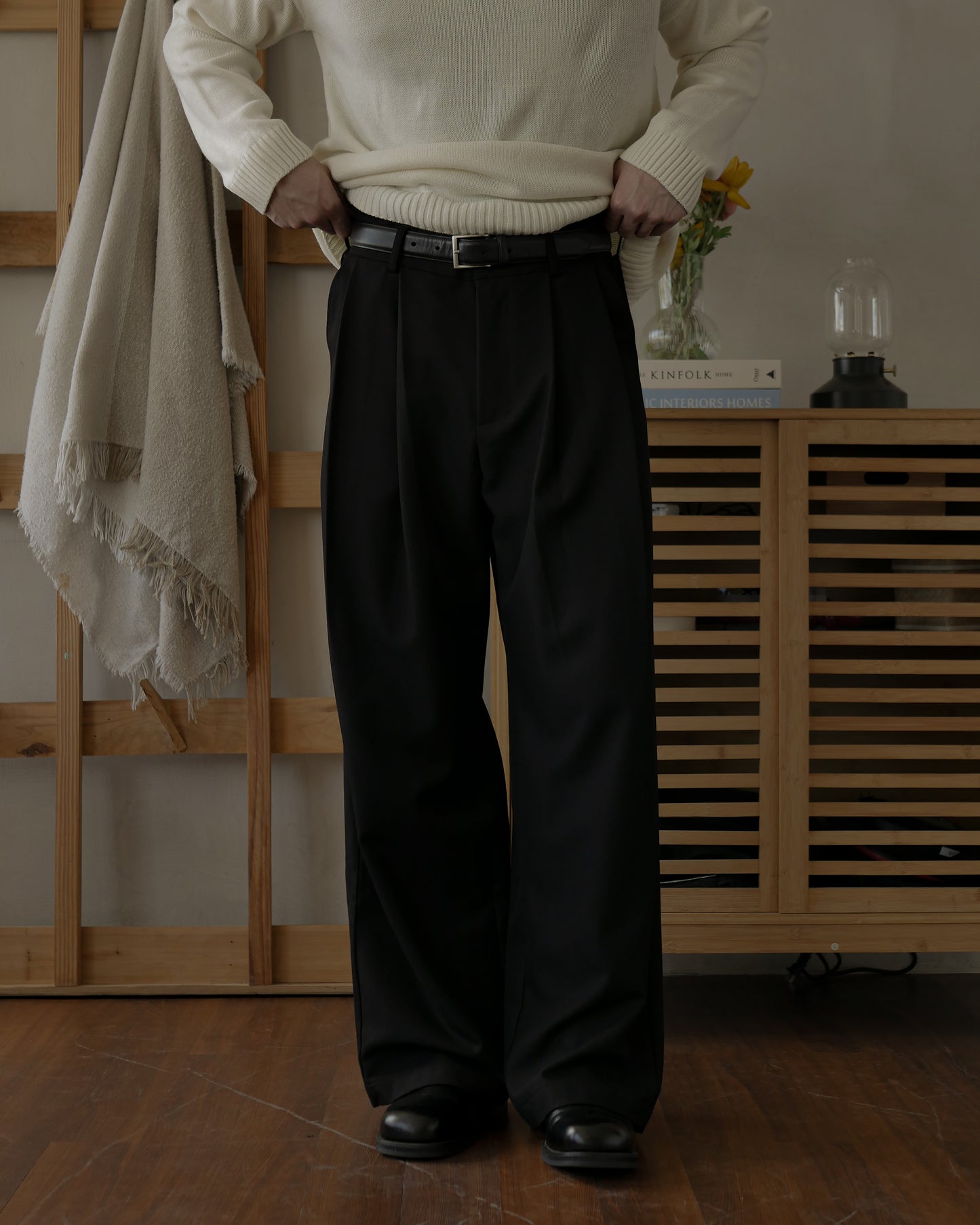 LUCA DOUBLE PLEATED TROUSERS - BLACK