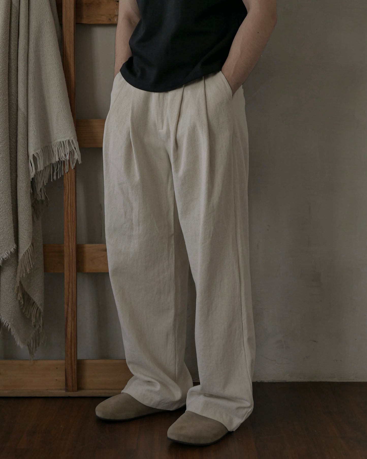 DANIEL DOUBLE PLEATED TROUSERS - CREAM