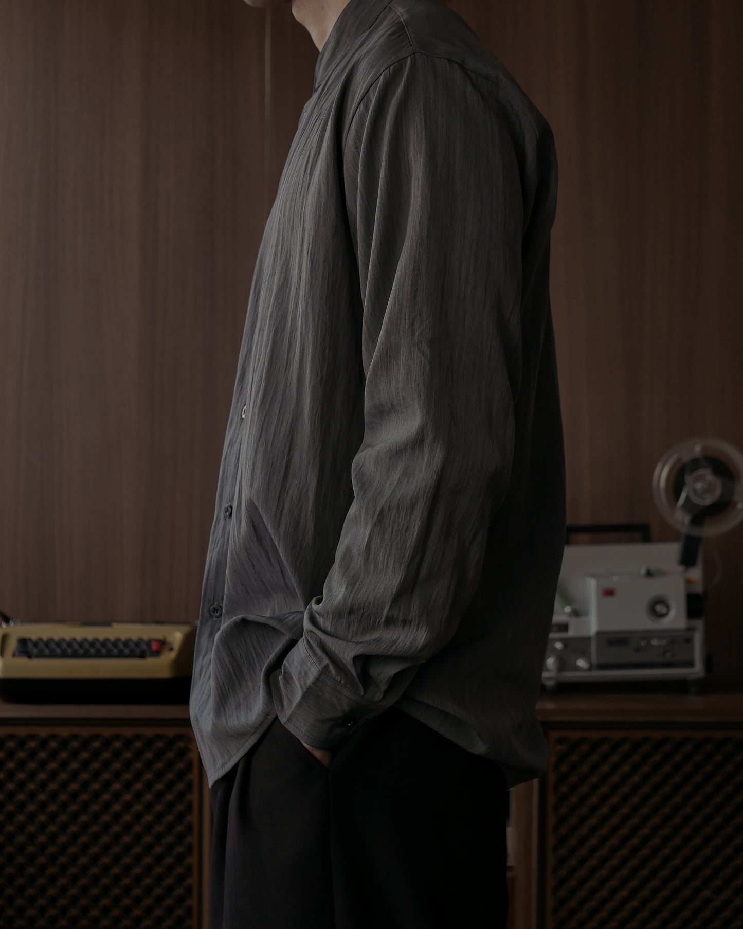 WANG MANDARIN COLLAR SHIRT - CHARCOAL