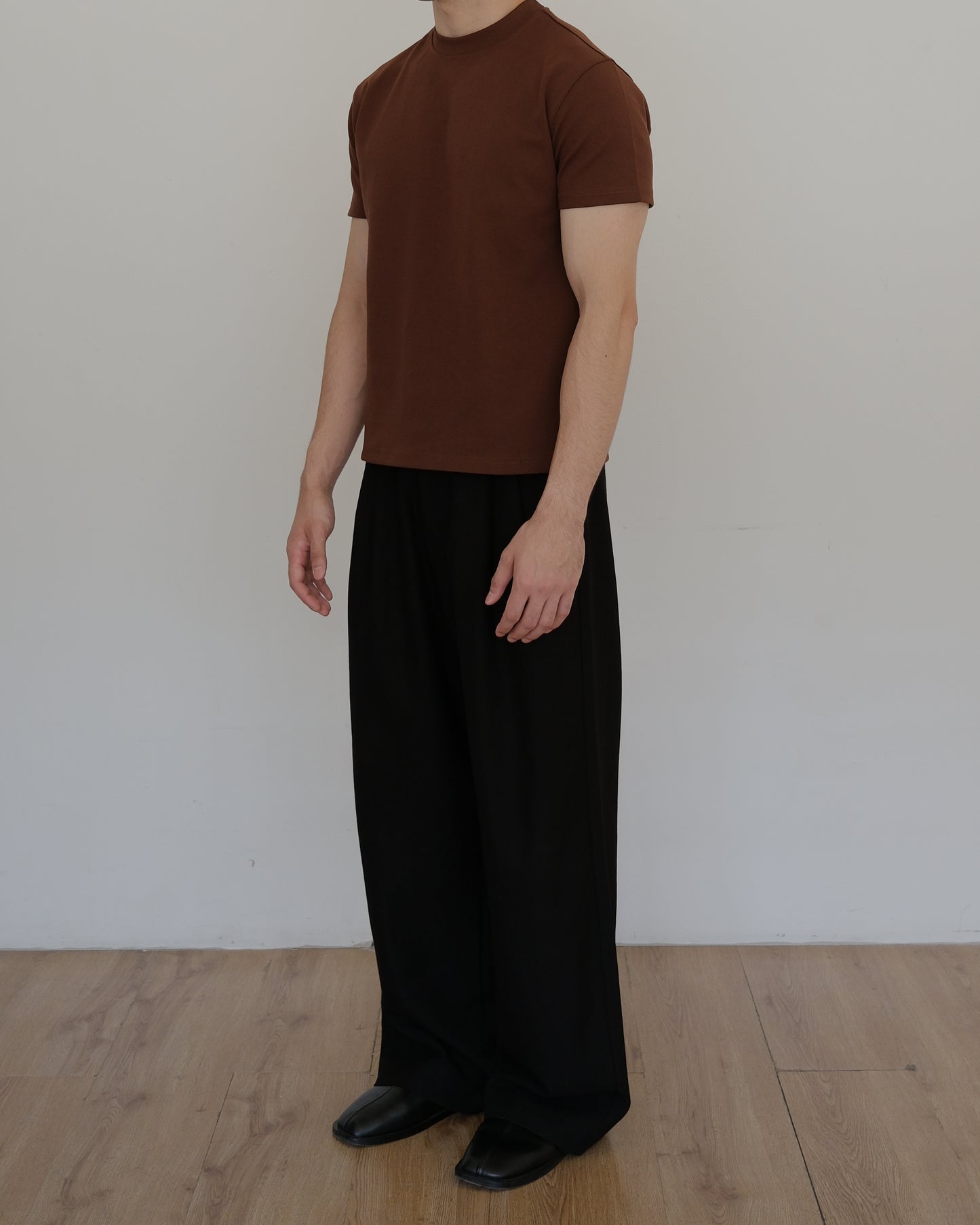 CARMY SLIM FIT T-SHIRT - BROWN