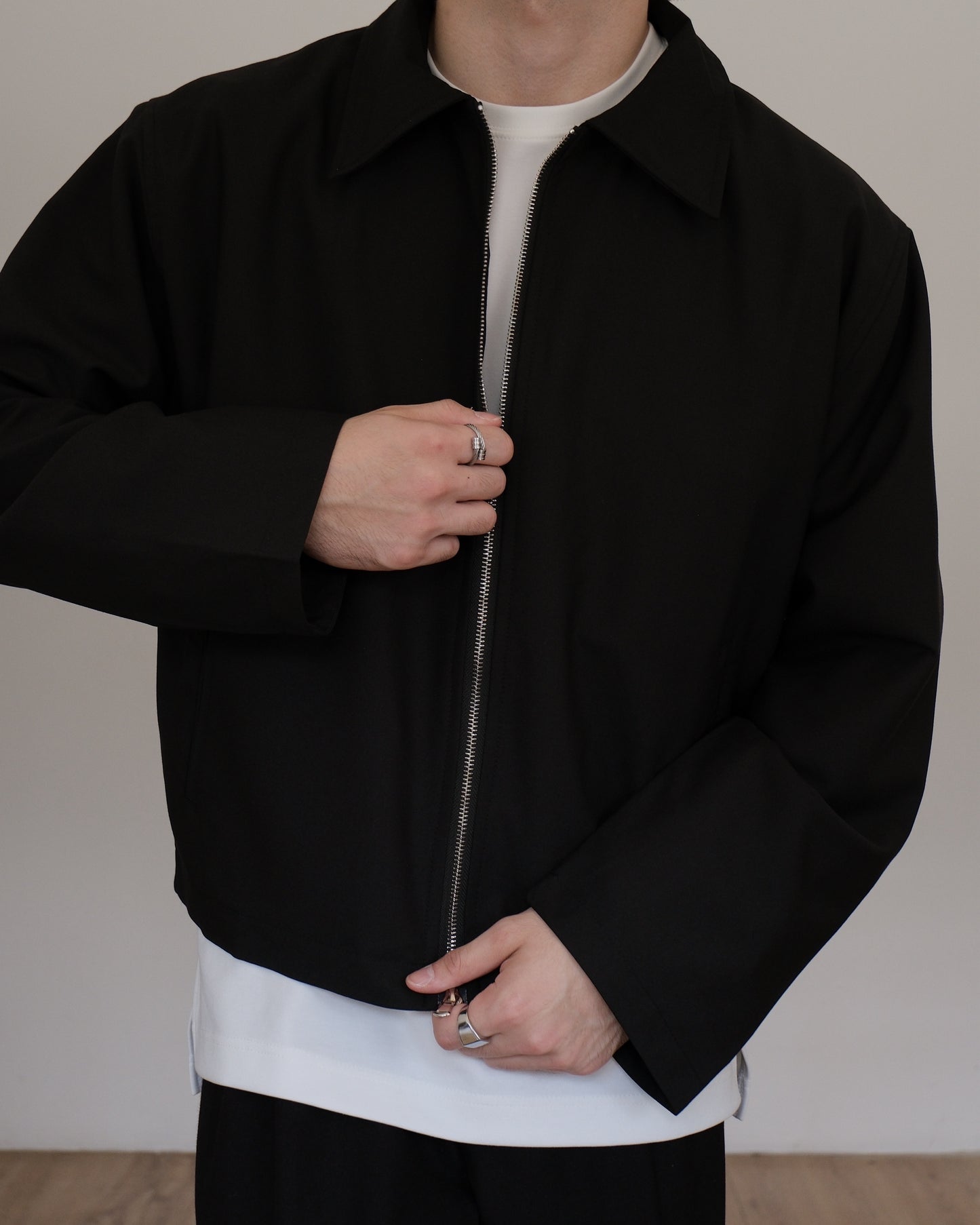 ELORDI MINI JACKET - BLACK